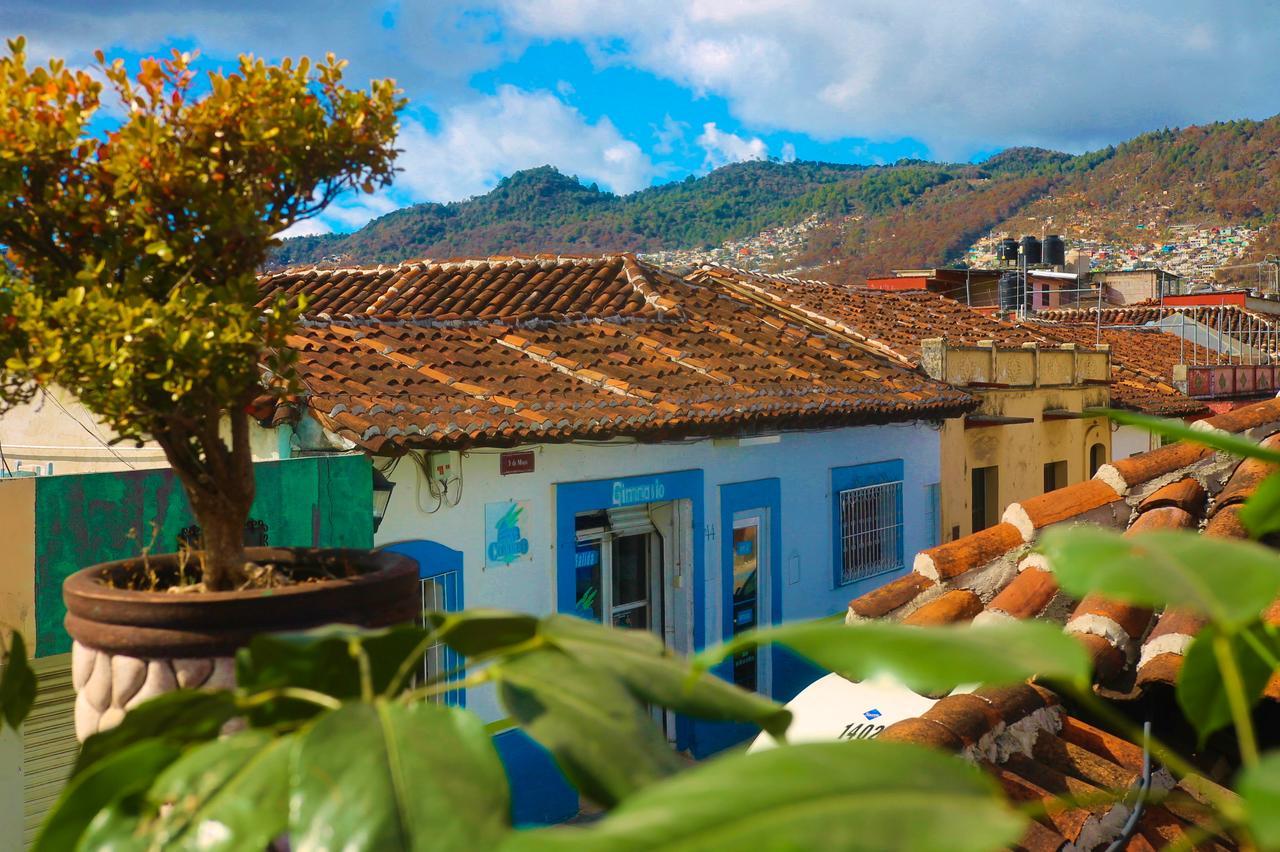 Casa Lothuz Spacio Cultural Y Disidente San Cristóbal de Las Casas المظهر الخارجي الصورة