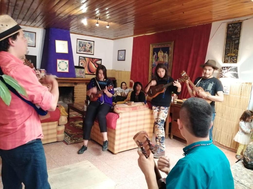 Casa Lothuz Spacio Cultural Y Disidente San Cristóbal de Las Casas المظهر الخارجي الصورة